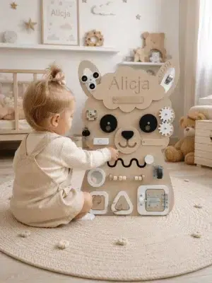 Tablica manipulacyjna dla rocznego dziecka Tudli Lama